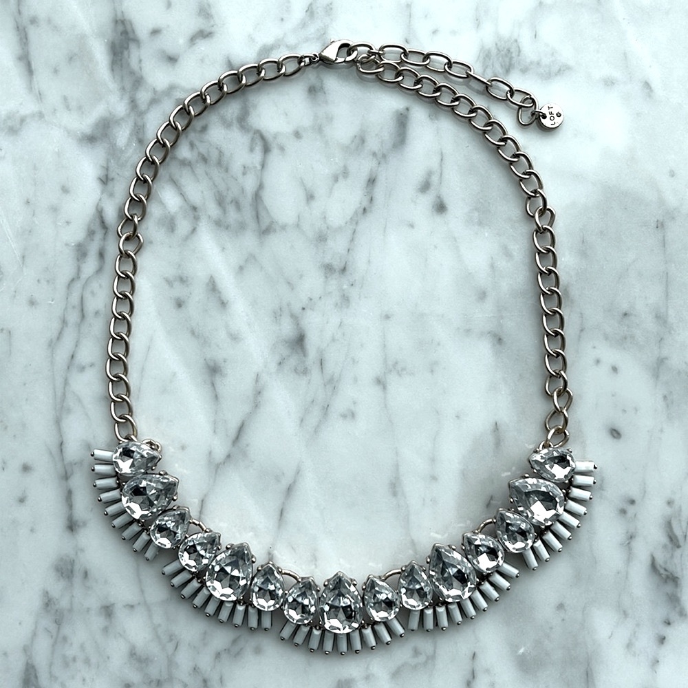 LOFT Statement Necklace Gold-toned chain